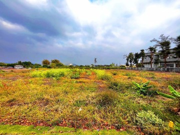 楊小扁~灣裡捷運站旁都計內農地6.5分可分售｜高雄市岡山區灣裡段