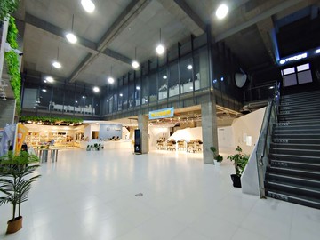 文山特區旁乙種工業旗艦廠房企業總部品牌觀光工廠｜高雄市鳳山區文龍東路