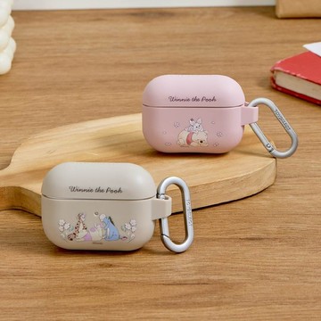 Disney小熊維尼-花地玩耍強悍防摔AirPods保護套
