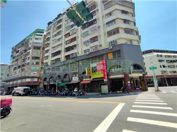 愛河畔電梯2房｜高雄市鹽埕區府北路