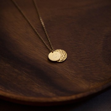 客製化禮物 敲打紋雙圓牌項鍊訂製刻字英文字母貓花朵月 Pinkoi 設計購物網站 Line購物