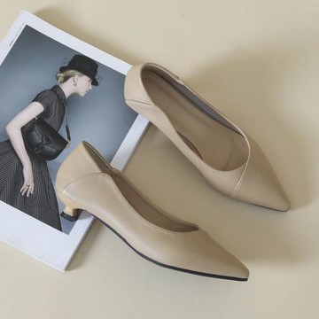 真皮軟皮低跟單鞋女2025年夏季新款軟底久站不累腳黑色職業工作鞋