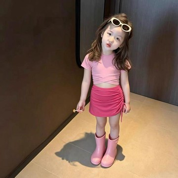🍭臺灣出貨🍭女童超好看2026夏季新款女寶修身速幹薄款涼快短袖泳裙兩件套  兒童泳衣 兒童泳裝 泳衣 兒童 小孩泳衣