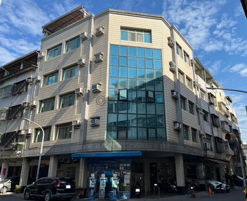 高餐大▲窗透天30間套房收租店住｜高雄市小港區松柏街