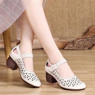 復古民族風涼鞋女真皮中跟軟底鏤空媽媽鞋網眼透氣中老年洞洞鞋