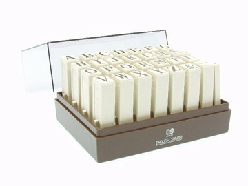 SANBY 日本原裝進口 英文初號 連結章 (明朝體) (一般橡皮印面) 11mm (EN-E0) (30入/組)【APP滿額下單10%點數(單一帳號最高1500點)】8/31止