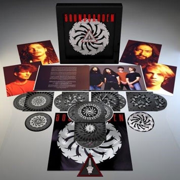 Soundgarden Badmotorfinger (Super Deluxe) ［4CD 2DVD Blu-ray Audio］＜限定生産＞[5714878]