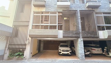 大降價!綠園道旁 輕屋齡 雙車電梯別墅｜台中市北區梅川西路三段