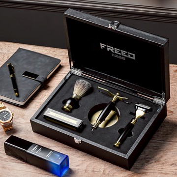 [快速出貨]【FREED】五刀式古銅刮鬍刀豪華禮盒四件組 - 極致黑 客製化刻字  生日禮物 送禮推薦 男生禮物 摩羯座 水瓶座  禮物獨家 新品上市  情人節禮物