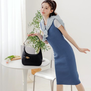 OB嚴選 合身彈性無袖針織短洋裝 《FA2947》大尺碼/現貨/女裝