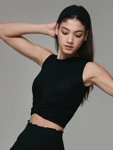 yoga outfit DEVI-A0003-Black Pilates Laura