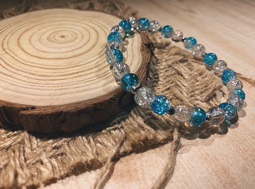 【深海系列】淺藍透白裂紋珠幼手鍊