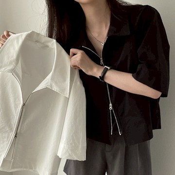 MOCO韓版chic百搭翻領雙拉鍊設計寬鬆休閒純色短袖襯衫薄風衣外套