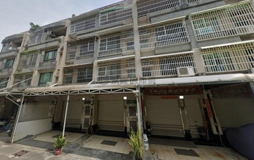 小港高雄餐旅學院旁~正四樓騎樓精裝車墅｜高雄市小港區松華路