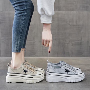 韓版復古做舊時尚板鞋女2026春季新款百搭厚底增高2026休閑小白鞋