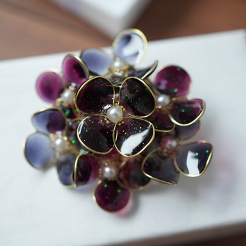 Hydrangea Pony Hook | Rainy Season June Spica Violet Hydrangea Obi Clip Hair Cuff Hair Accessories Hair Pins