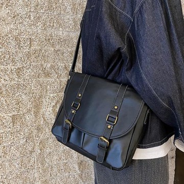 復古英倫皮質郵差斜挎包男日系簡約休閑單肩包大容量上班通勤挎包