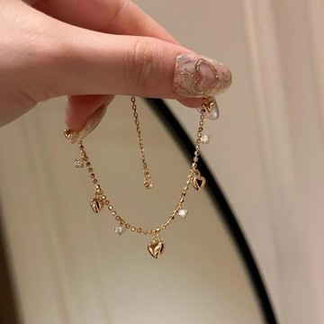 清冷千金名媛風鏈條飾品 百搭氣質 個性手鍊 愛心吊墜 設計感 時尚疊戴手鍊 設計感配飾 小衆ins手飾 少女心手鍊