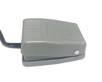 腳踏開關 10A 250VAC FS-2 腳踩開關 CT-M2三線式 針車 縫紉機 裁縫機 5220