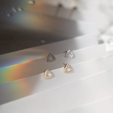 精鑲三角針式耳環 | 輕珠寶 | 純銀。18K金。氣質。輕奢