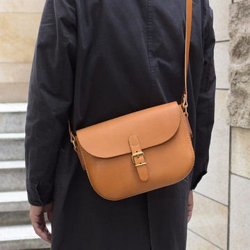 日本職人手作皮革經典馬鞍包 (CK-7) M- 共5色