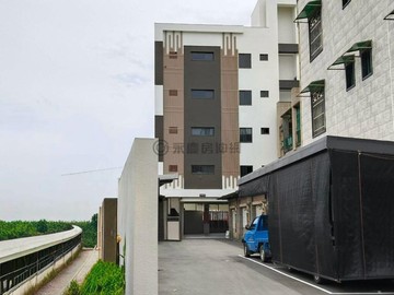 里港築幸福3房平車華廈A 暖暖陽光鄉村清新風｜屏東縣里港鄉正中街