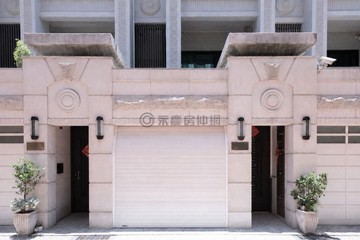 1樓孝親房~長輩最愛!!鳳翔電梯雙車別墅｜高雄市鳳山區保孝街