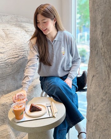 灰色針織長袖Polo衫