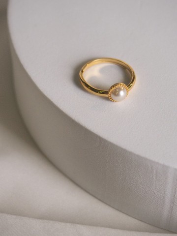 滿月戒指，純銀，月亮戒指，附人造珍珠，月亮銀戒指。