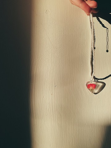 【客製化】小朵玫瑰透明款結他撥片珍珠頸鏈項鍊Guitar Pick