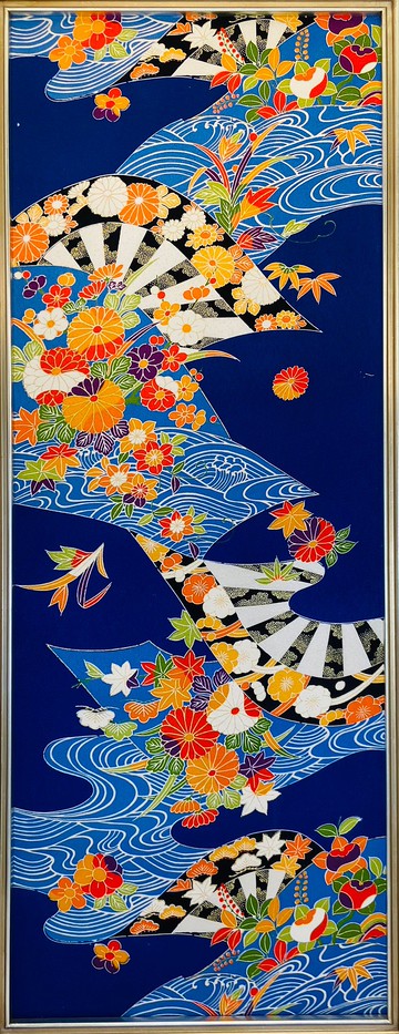 流水中的時令花痴