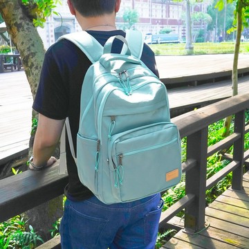 輕旅行大容量收納款筆電後背包(蒂芬妮藍)