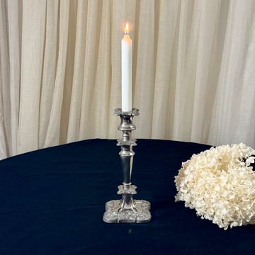 *51056-經典英國古董葡萄藤蔓浮雕鍍銀燭台