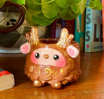 小鹿陶罐 樹脂塗佈花盆，附排水孔