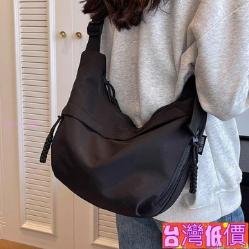 悅裳💎台灣免運💎單肩尼龍包2024包包慵懶風新斜跨外出款秋冬日韓百搭ins風餃子包