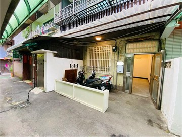 庭院一樓2房公寓│近鳳鳴車站│近龜山工業區｜新北市鶯歌區大湖路