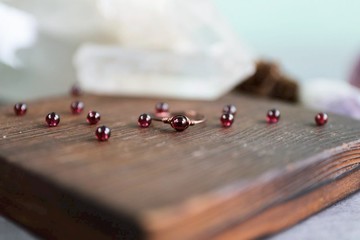 1月誕生石-3.5mm紅石榴石銅線戒指 尾戒可 多色銅線