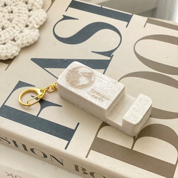 擁抱地球 海廢再生二合一鑰匙圈