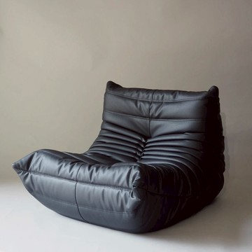LIGNE ROSET TOGO 單人座沙發 科技皮革-黑色