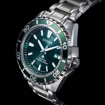 ［型男運動風 下單送行動電源］【CITIZEN 星辰】PROMASTER MARINE 光動能200米潛水錶-銀x綠/44.5mm BN0199-53X