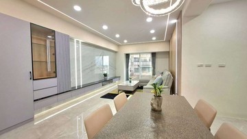 ☆亞灣/輝煌時代/景觀精美4房平車美宅☆｜高雄市前鎮區民權二路