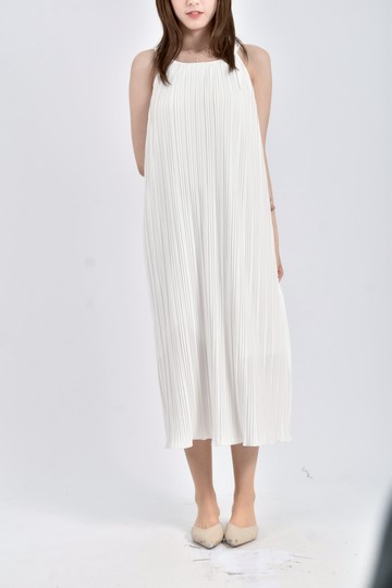 (M) meier q質感細肩帶多摺黑色洋裝