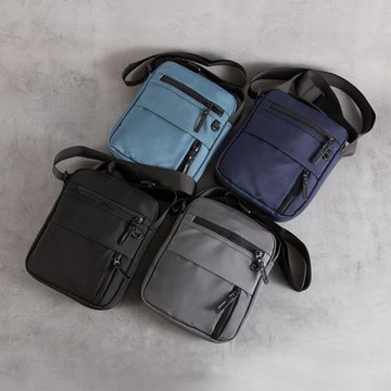 潮流男士豎款單肩包休閑方形簡約斜挎包個性商務工裝小挎包郵差包