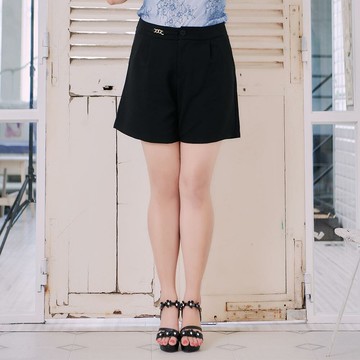 素色鍊條休閒西裝短褲