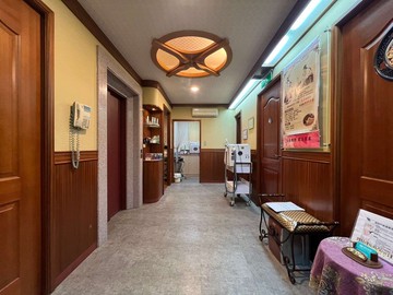 蚵仔寮商圈｜亞熱帶｜臨路邊間｜顯眼電梯金店面｜高雄市梓官區海景路