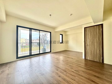 推⭐️展豐臻品墅｜輕屋齡大面寬獨棟雙車美別墅學區宅｜台中市龍井區龍泉街