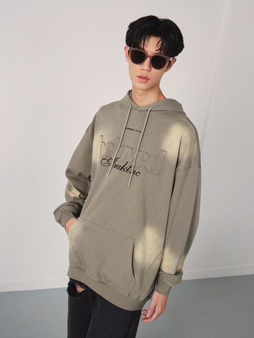 經典英文貼布長帽T