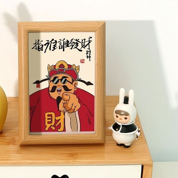 ✅財神爺指誰誰發財相框擺臺 辦公室桌面發財擺件 裝飾畫個性桌上擺件 臺灣出貨 1209