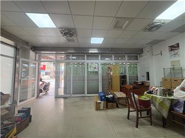 @@難得釋出三角寬大地坪透天@@｜高雄市左營區榮富街