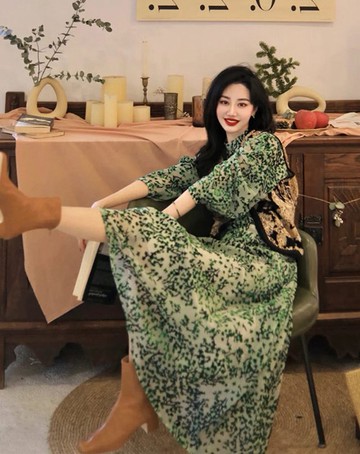 2022年春季新款女裝小眾仙女裙氣質潮款時尚設計感法式連衣裙子女